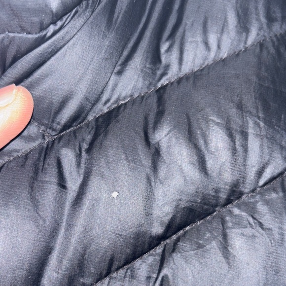 Merrell Women's Quilted Black Puffer Coat - Picture 4 of 6